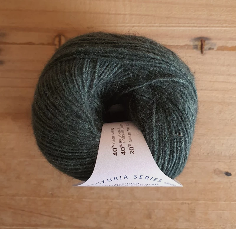 Air Lace Weight Farbe 18 Spruce Dark Green