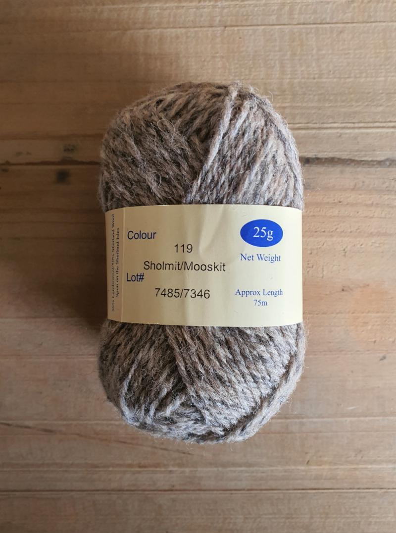 Double Knitting: 119 Sholmit/Mooskit