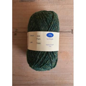 Double Knitting: 249 Fern