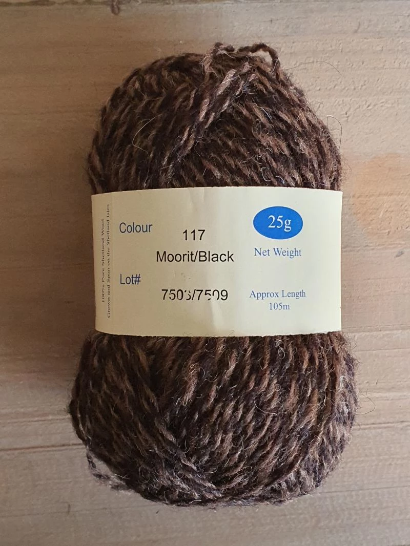 Spindrift naturals: 117 Moorit / Black